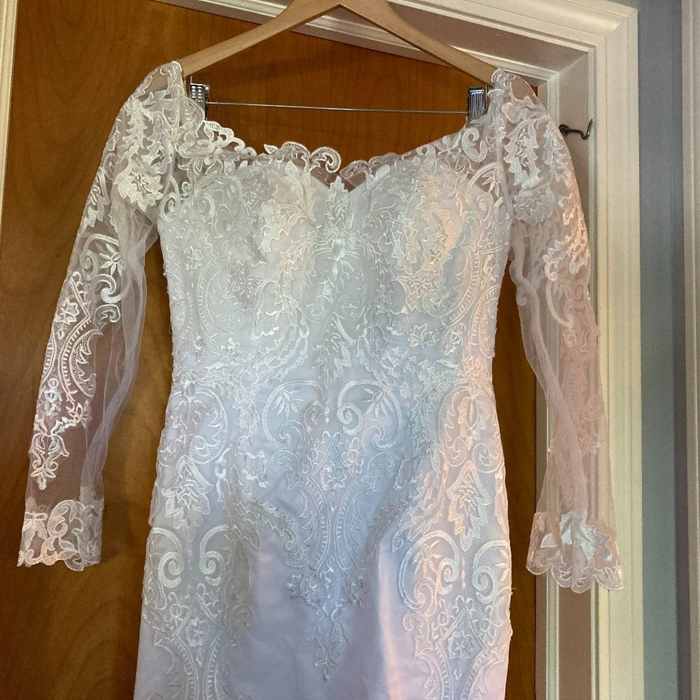 Wedding dress